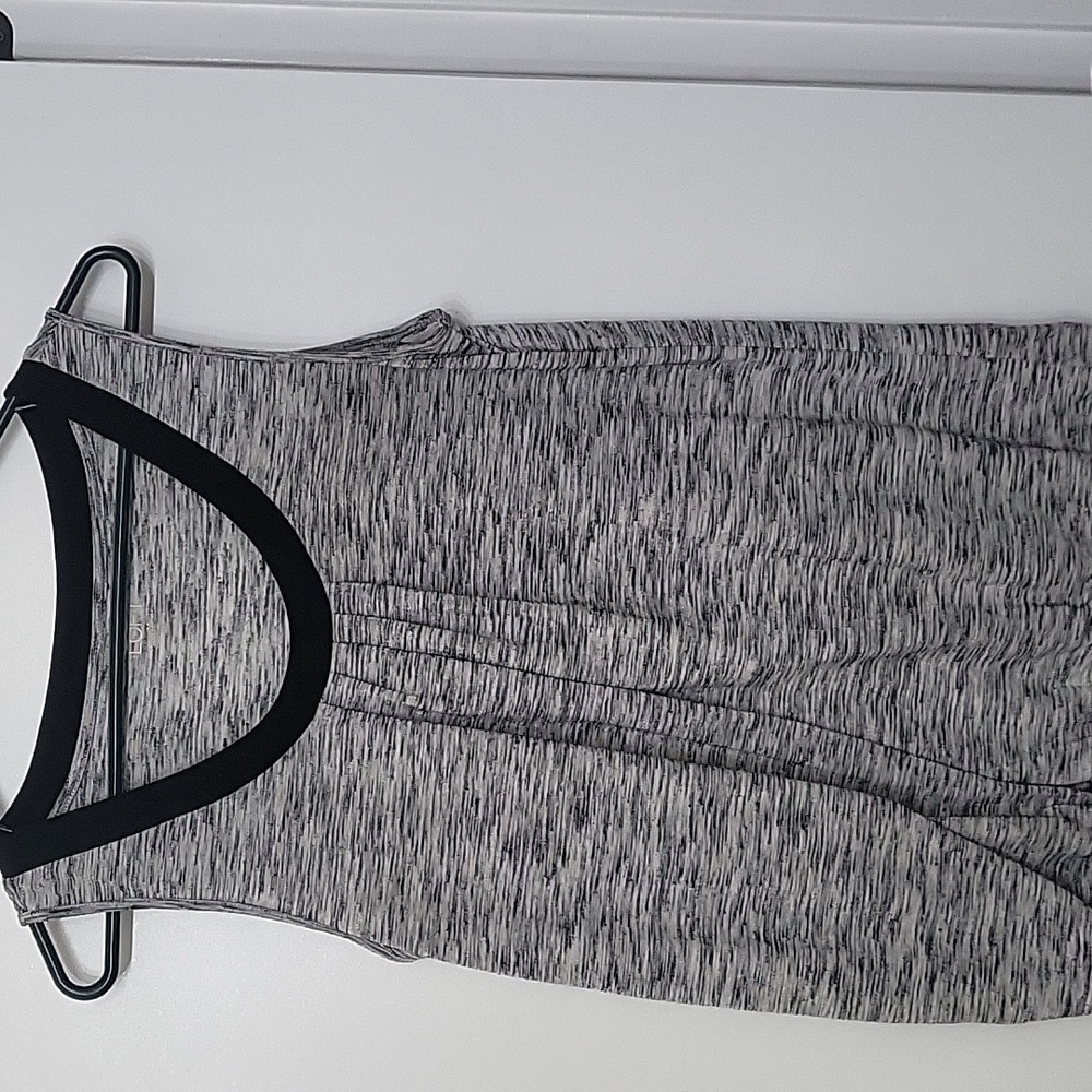 Sleeveless top with elastic waistband - Loft, size Medium